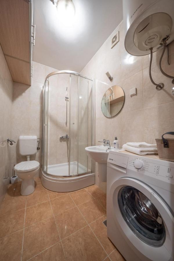 Apartman J&I โกตอร์ ภายนอก รูปภาพ